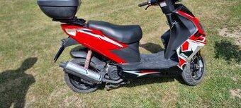 Skuter 125 Longija