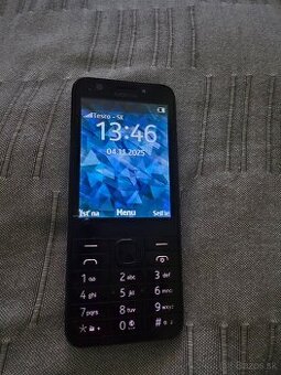 Nokia 230 voľná čierna v dobrom stave plne funkčný ide na 1