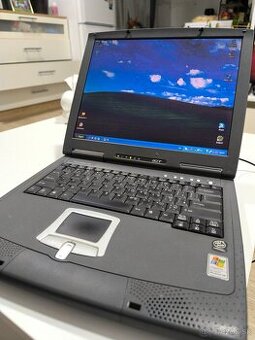 Acer TravelMate 230