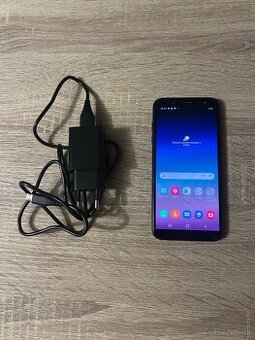 Samsung Galaxy A6 2018 / 3/32GB nemá SIM slot prasknutý disp