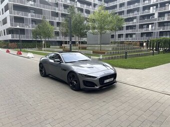 Jaguar F-Type P300 First Edition
