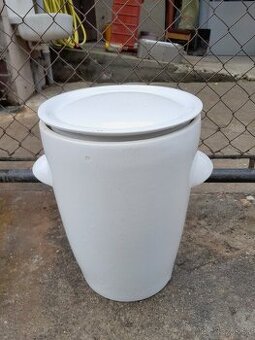 Predám súdok na kapustu