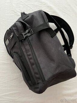 Batoh do lietadla, Ryanair, Wizzair