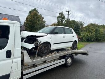 Rozpredam škoda fabia 2 1.2tsi 63kw 77kw