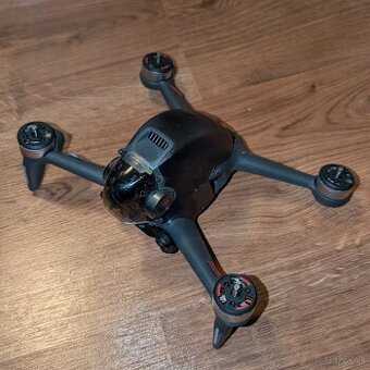 DJI FPV dron