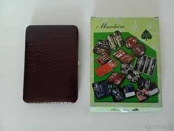 Dámska sada na manikúru v koženom puzdre.