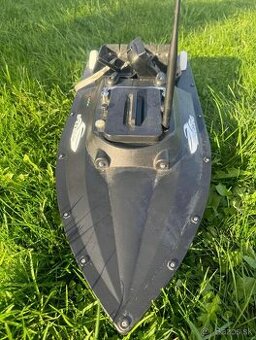 Rýchla lodka s GPS a autopilotom , vleke komor 2kg zatazenie