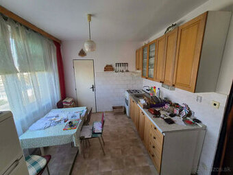 Na predaj 4-izbový byt s dvomi balkónmi – Nábrežná ulica