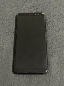 Predám Samsung Galaxy A8 32GB Black Telefon je Plne Funkčne