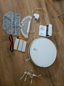 Xiaomi Mi Roibot Vacuum-Mop - 1