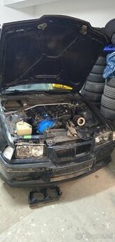 Bmw e36 sedan
