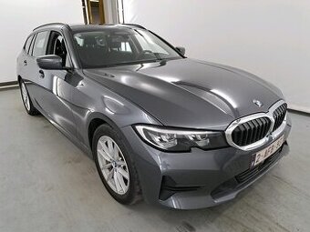 BMW 2.0 330E TOURING 1. majiteľ r.v.2021 AUTOMAT ODPOCET