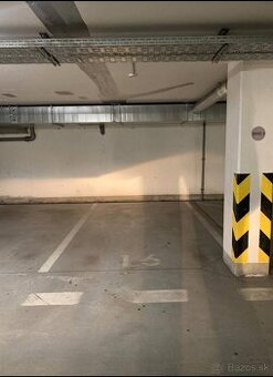 garážové státie v objekte Koloseo na Tomášikovej ul.