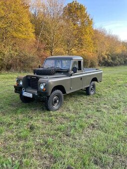Land rover series 3