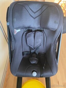 Protismerna sedacka Axkid One 2
