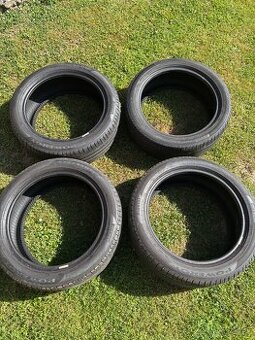 225/45R17 Pirelli