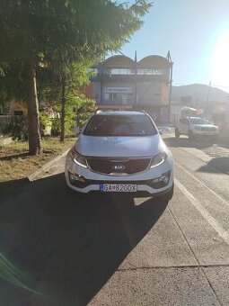 Kia Sportage 2.0 CRDI AT