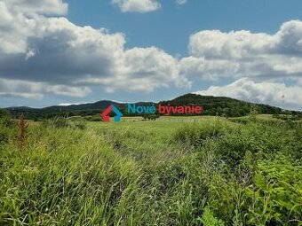Krásny, slnečný, rovinatý pozemok - ako stvorený pre rodinný