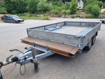 Prepravnik strojov nákladný 3500kg