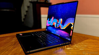 Lenovo THINKPAD Z16 G1:Ryzen 7 6850U,16GB,SSD 512,AMD Radeon