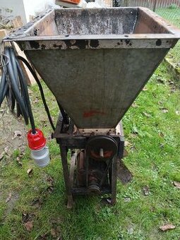 Predám šrotovník na jablká