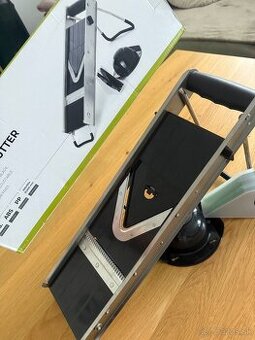 Ručný krájač na zeleninu HENDI - 1