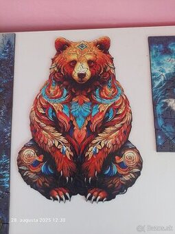 Wooden puzzle  medveď