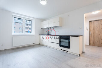 Na predaj 2 izbový byt Dubnica nad Váhom , 47 m2 ,ul.Pionier