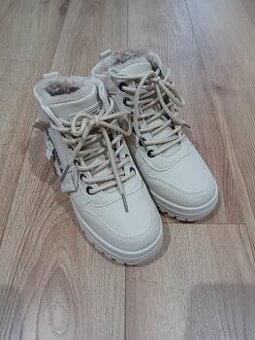 Dievčenské zateplené topánky, velk. 35