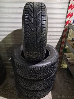 Kormoran zimné 235/65/R17