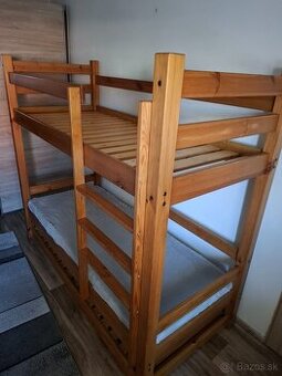 Poschodová posteľ
