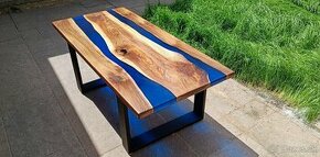 Unikátny  epoxidový stôl