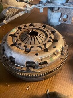 Spojkova sada Zotrvacnik fabia 2 roomster Ibiza polo 1.4 TDI