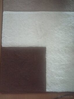 Koberec 3x2 a koberec- behúň.