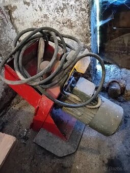 Elektrický rajbač, struhač,