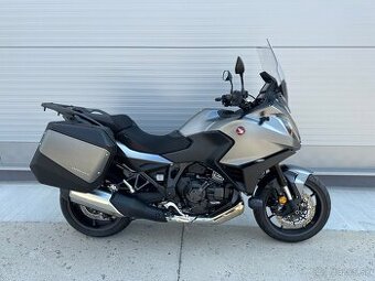 Honda NT1100 DCT