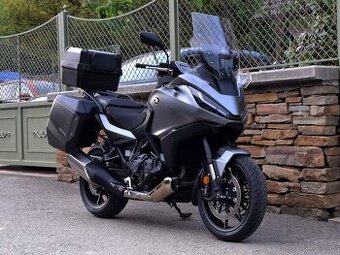 Honda NT 1100 DCT automat, v záruke.