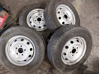 215/75 R16C