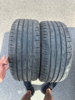 225/40r18