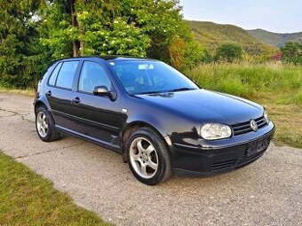 Volkswagen Golf IV 1.4i 16V • 2002 • Klima