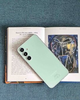 Samsung galaxy s23 fe green mint