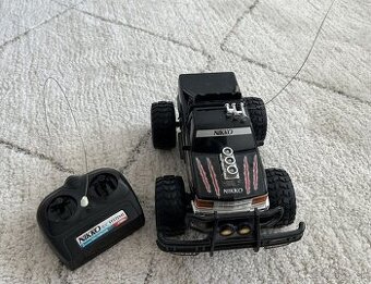 Auto na dialkove ovládanie