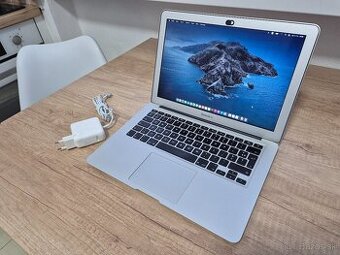 MacBook Air (13-inch, 2015) /Intel Core i5/8GB RAM/128GB SSD