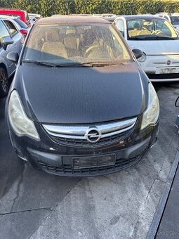 OPEL CORSA D NARAZNIK SVETLO KAPOTA BLATNIK