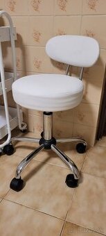 Kozmeticka stolicka
