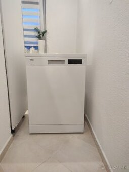 Umývačka riadu BEKO