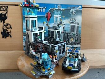 LEGO 60130 LEGO City Prison Island