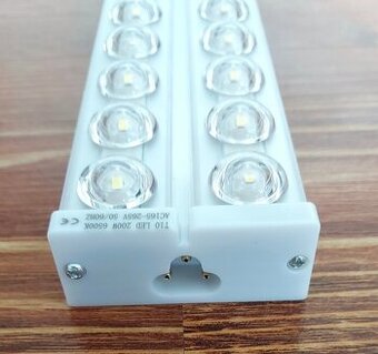 Led svetla 120cm zo šošovkami