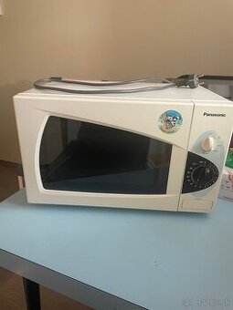 Mikrovlnka Panasonic