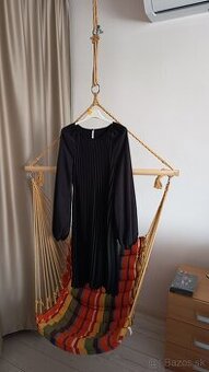 Dámske šaty čierne nové XL plisované